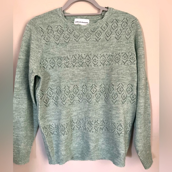 Alfred Dunner Sweaters - NWT Alfred Dunner Light Green Sweater -Small
